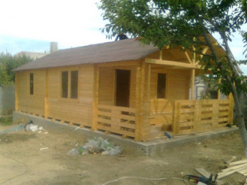 CASA DE LEMN CORBU 9X5M